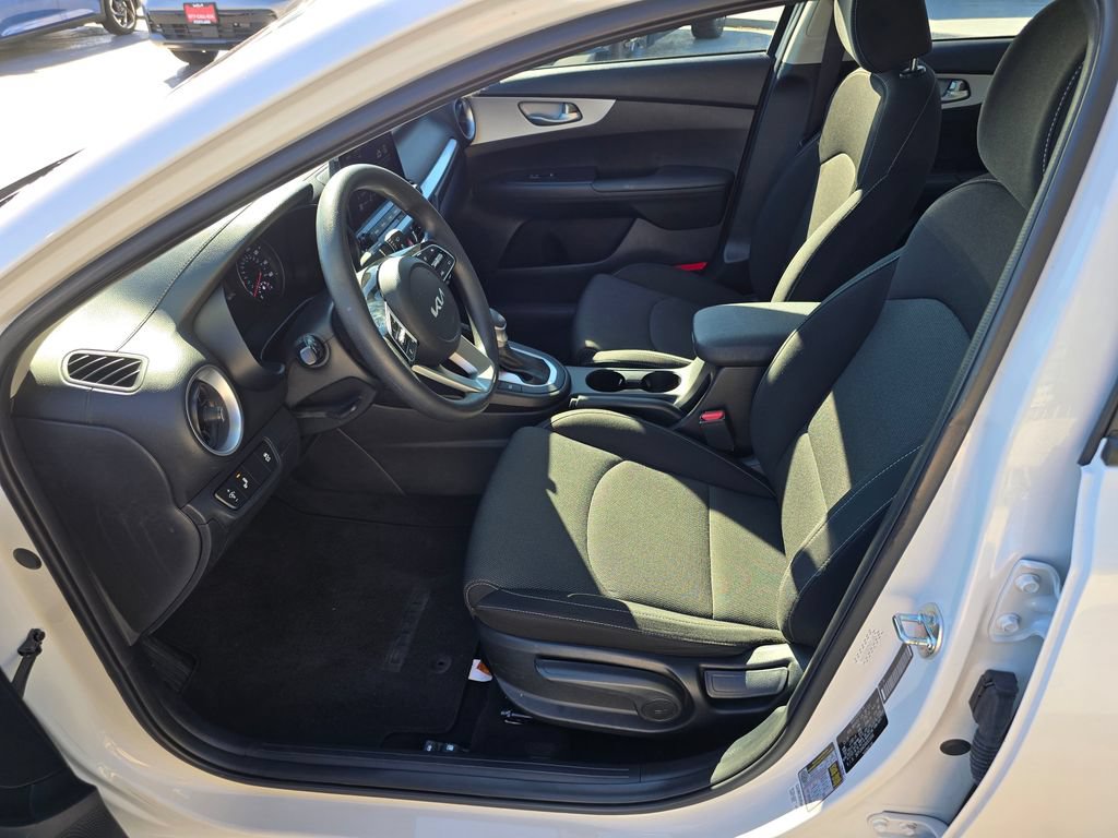 Certified 2024 Kia Forte LXS w/ LXS Technology Package FWD image 20