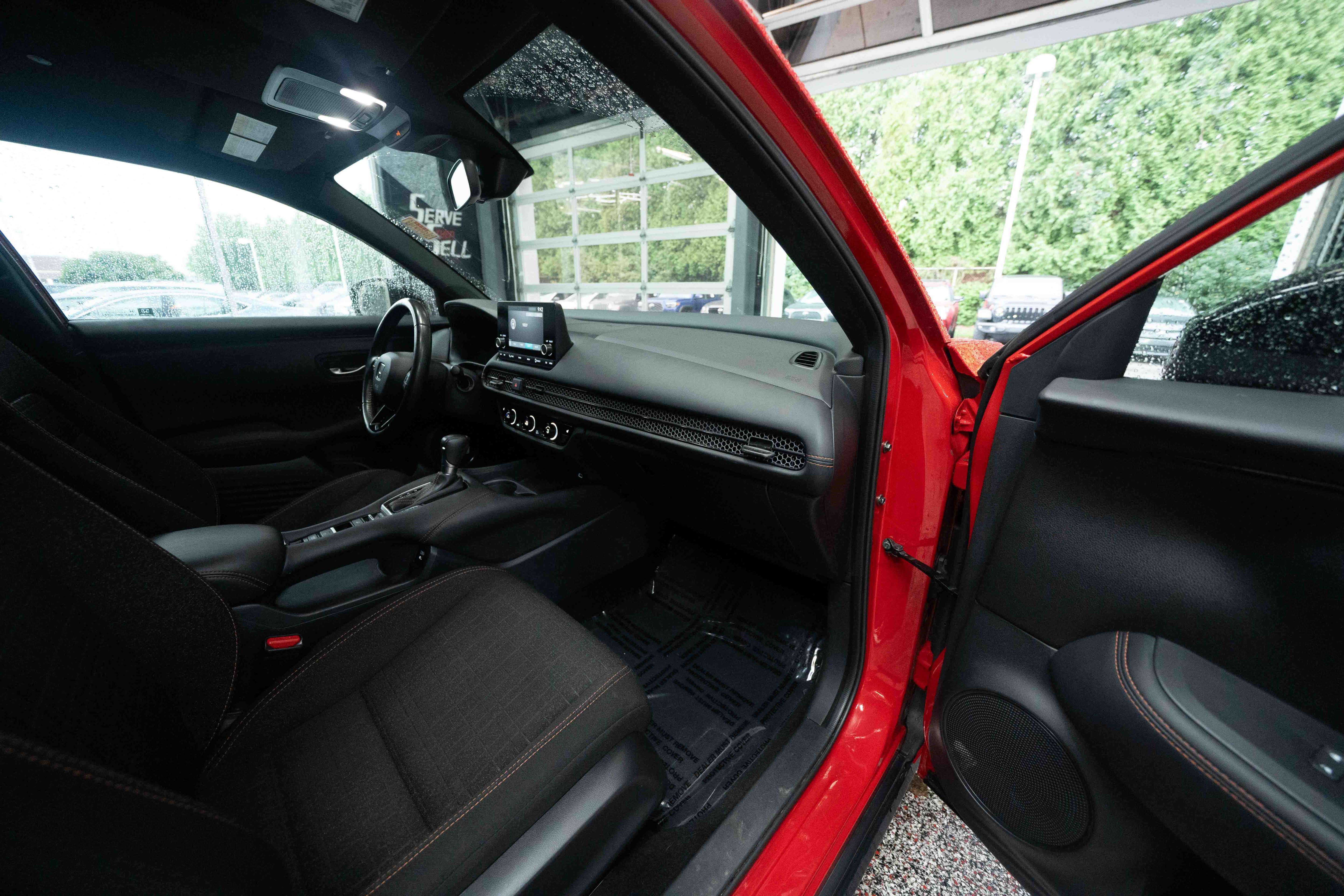 Used 2025 Honda HR-V Sport image 26