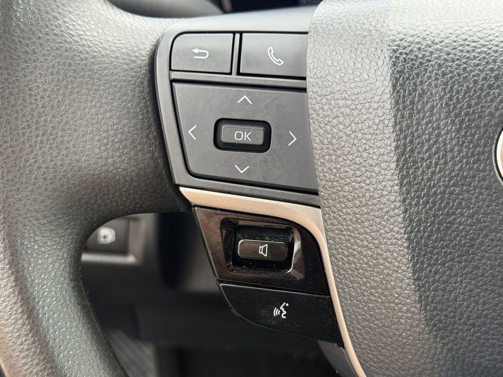 Used 2025 Toyota Camry LE FWD image 24