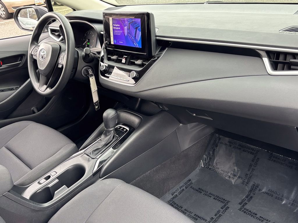 Used 2023 Toyota Corolla LE w/ Carpet Mat Package (TMS) image 31