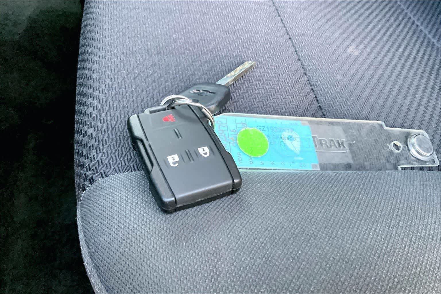 Used 2016 Chevrolet Silverado 1500 LT AWD/4WD image 18