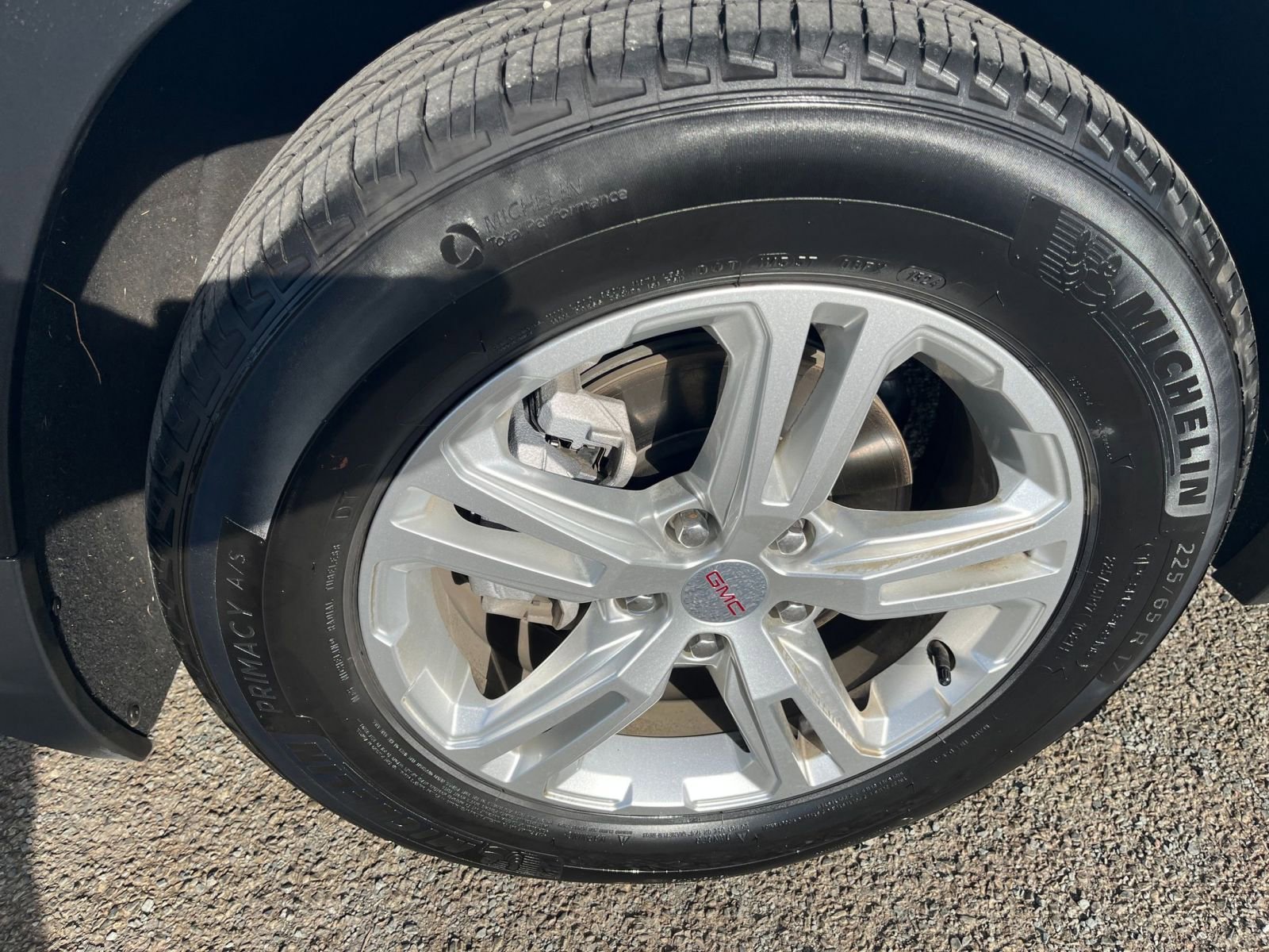 Used 2024 GMC Terrain SLE image 24