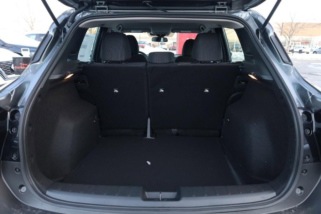 New 2026 Nissan Kicks S image 7