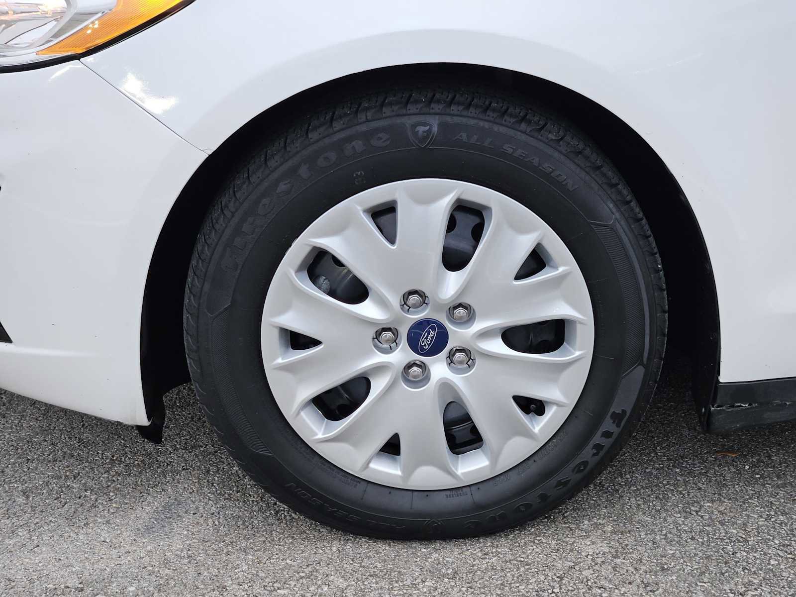 Used 2020 Ford Fusion S image 9