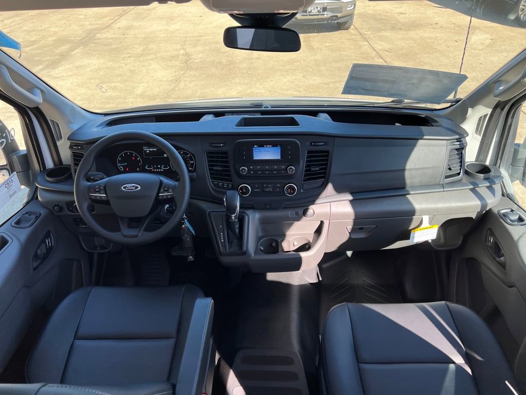 New 2025 Ford Transit 250 148 Medium Roof image 13