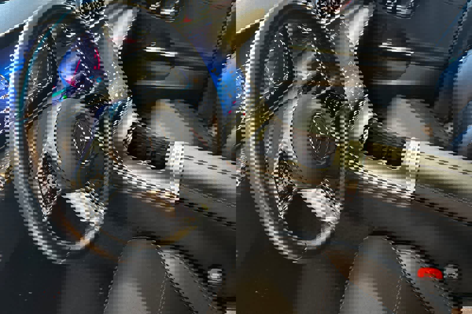 Used 2024 Mercedes-Benz C 300 Sedan image 12