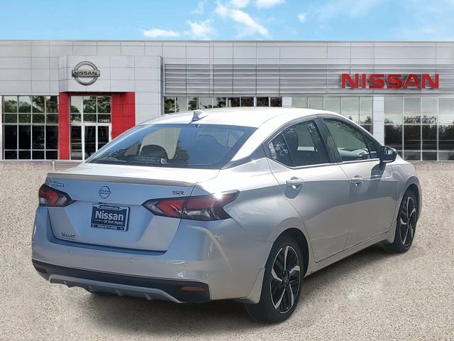 New 2025 Nissan Versa SR w/ Trunk Package FWD image 2
