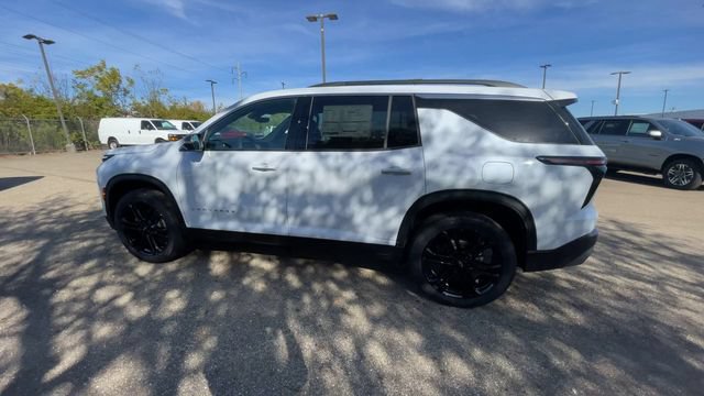 New 2026 Chevrolet Traverse LT w/ Driver Confidence Package AWD/4WD image 7