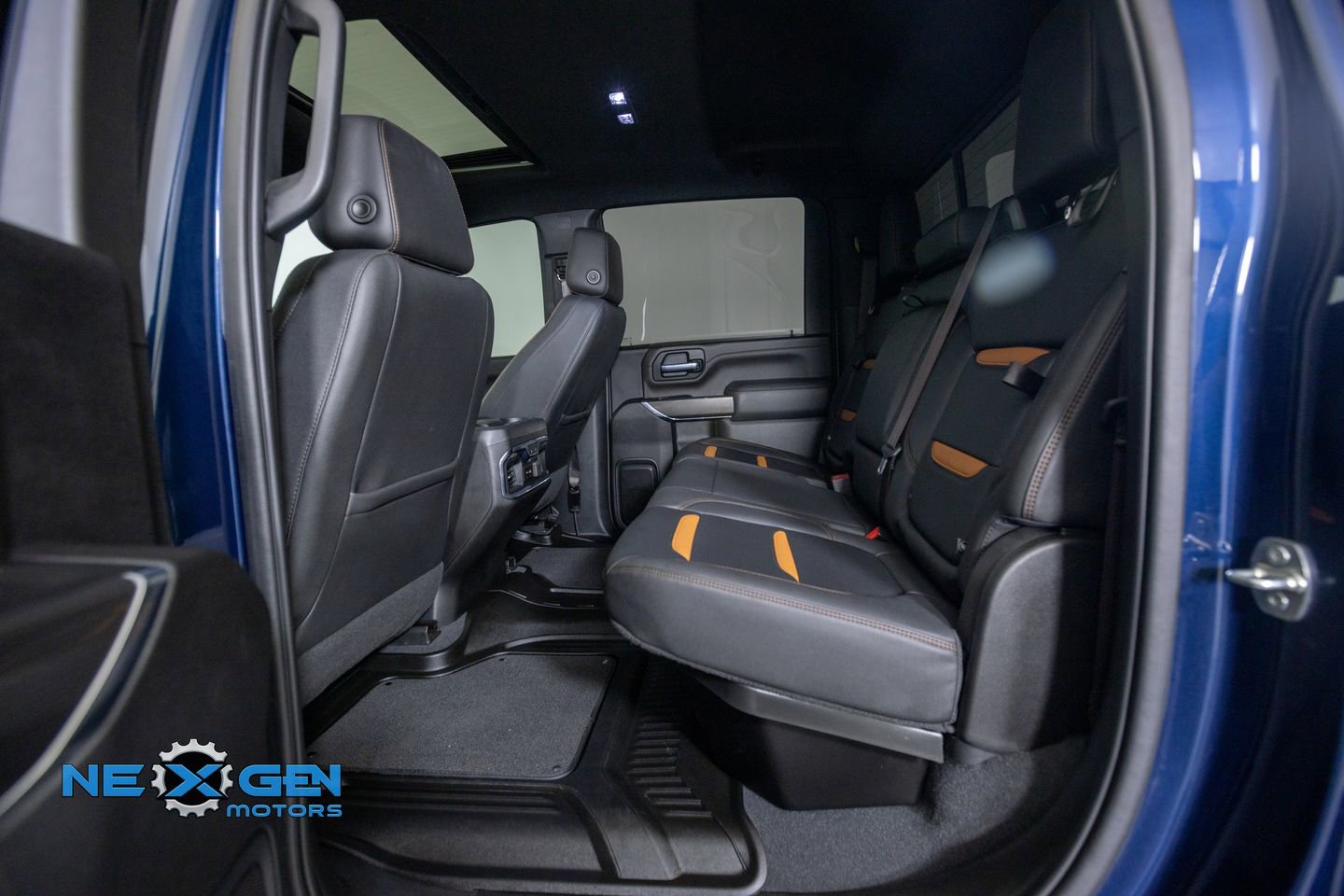 Used 2023 GMC Sierra 2500 AT4 w/ AT4 Preferred Package AWD/4WD image 29