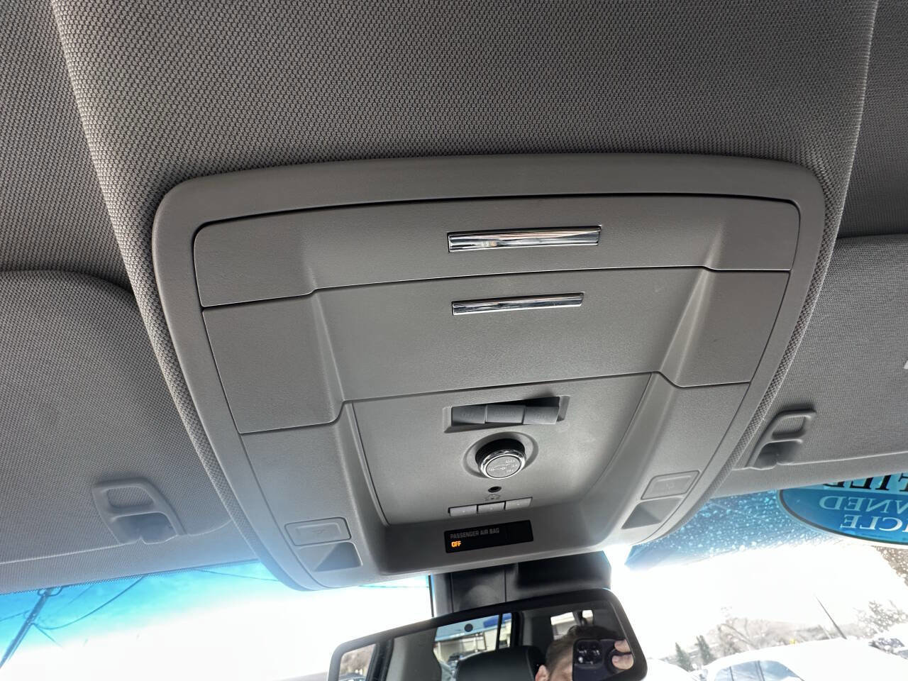 Used 2018 Chevrolet Suburban LT AWD/4WD image 5