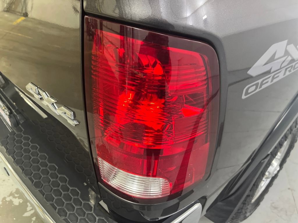 Used 2018 RAM 2500 Tradesman w/ Chrome Appearance Group image 63