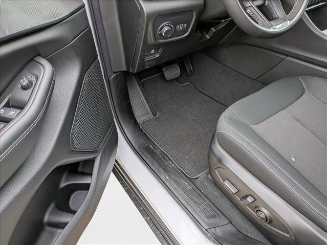 New 2025 Jeep Grand Cherokee Laredo w/ Luxury Tech Group I image 4