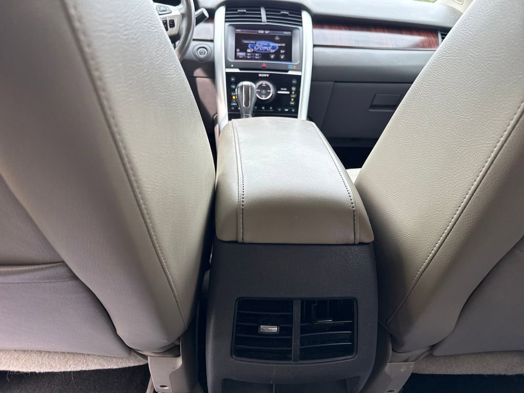 Used 2013 Ford Edge Limited FWD image 42