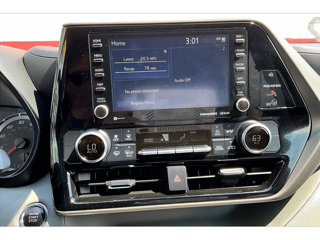 Used 2022 Toyota Highlander LE AWD/4WD image 24