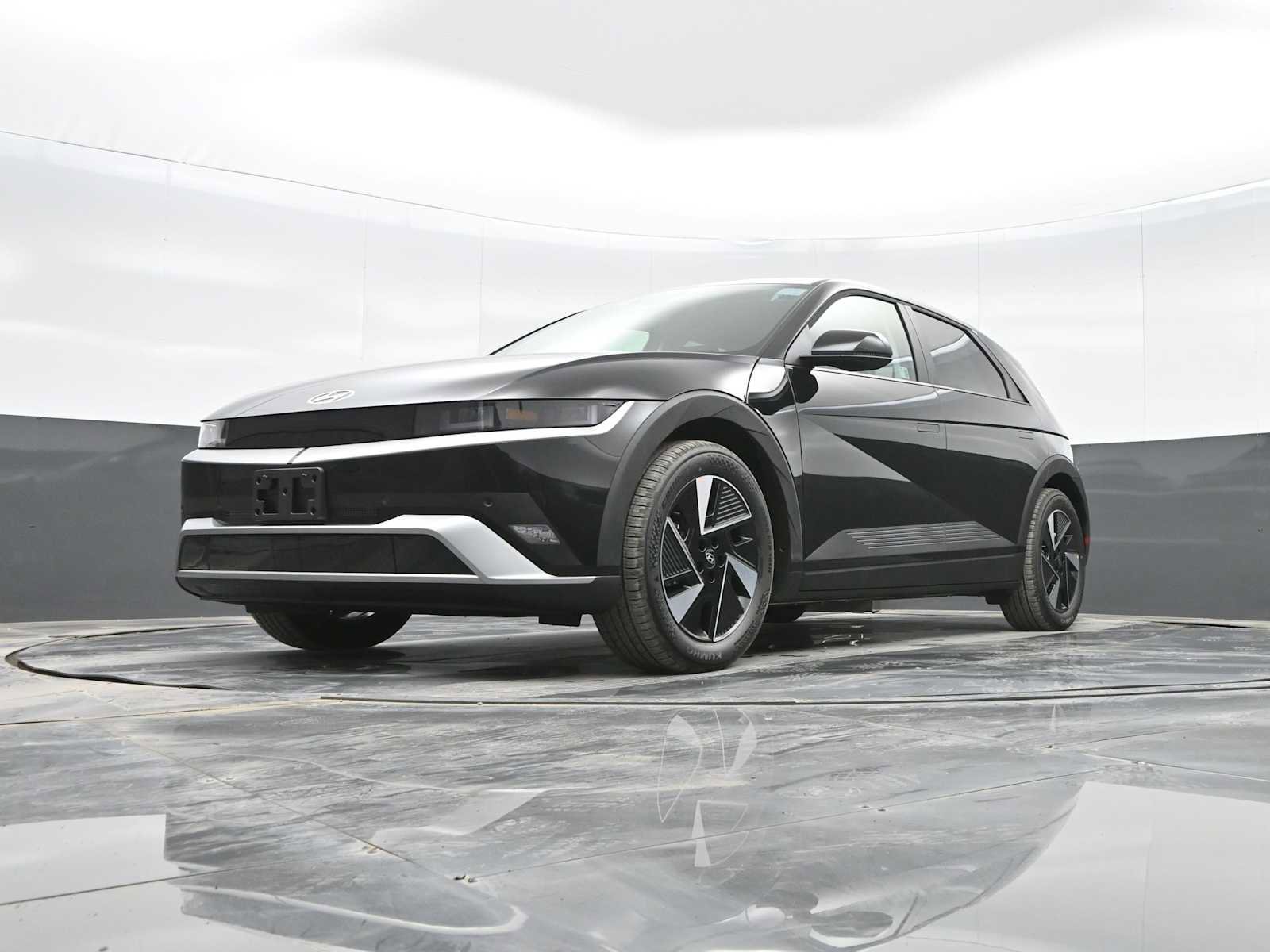 New 2025 Hyundai Ioniq 5 SE image 23