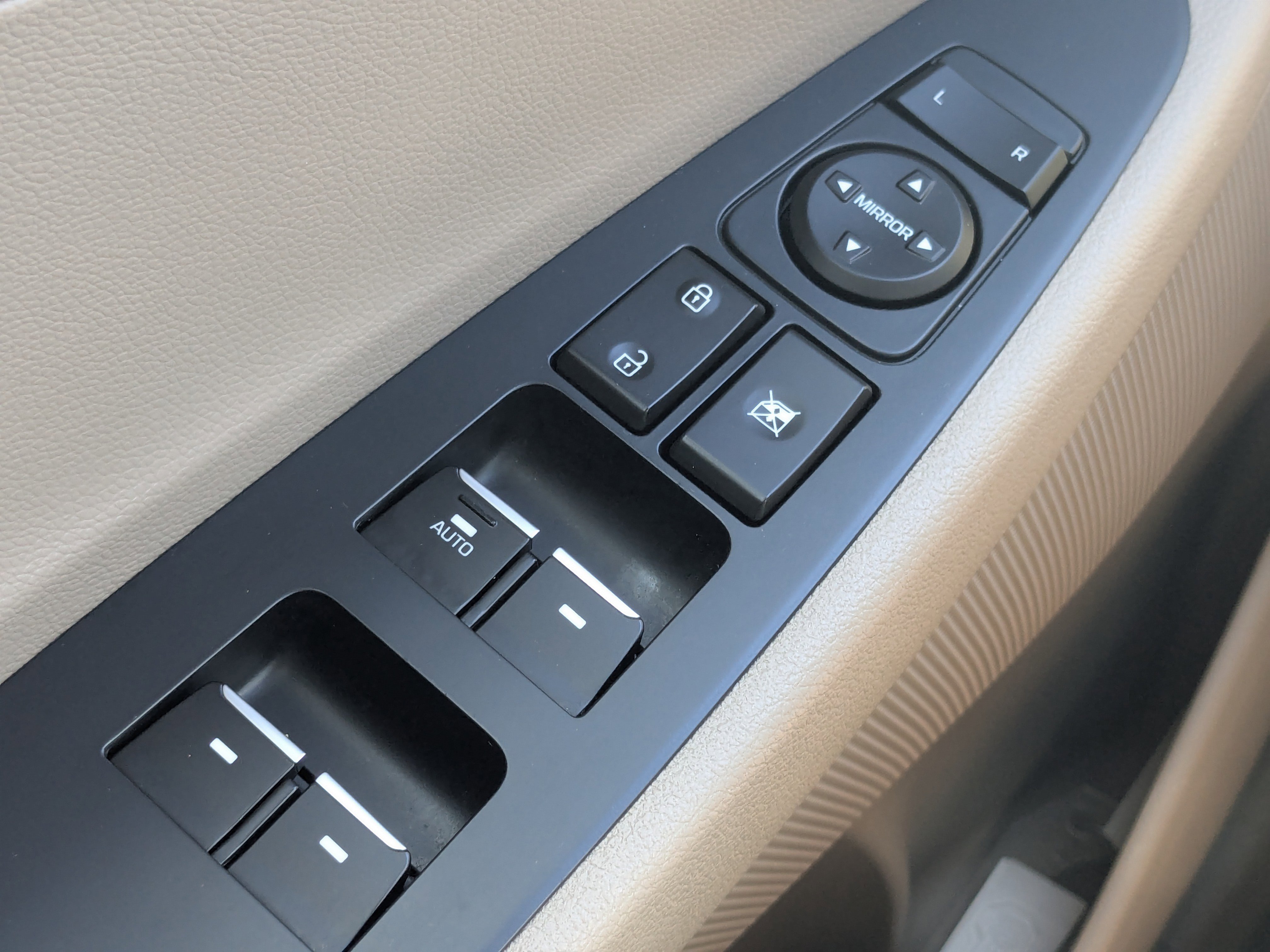 Used 2020 Hyundai Tucson Ultimate w/ Cargo Package image 29