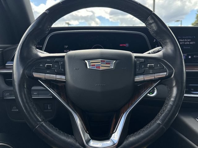 Used 2022 Cadillac Escalade Premium Luxury AWD/4WD image 21
