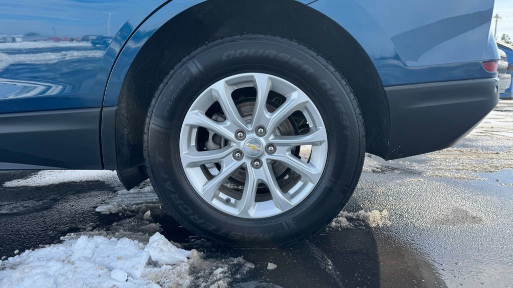 Used 2020 Chevrolet Equinox LT w/ Driver Convenience Package image 31
