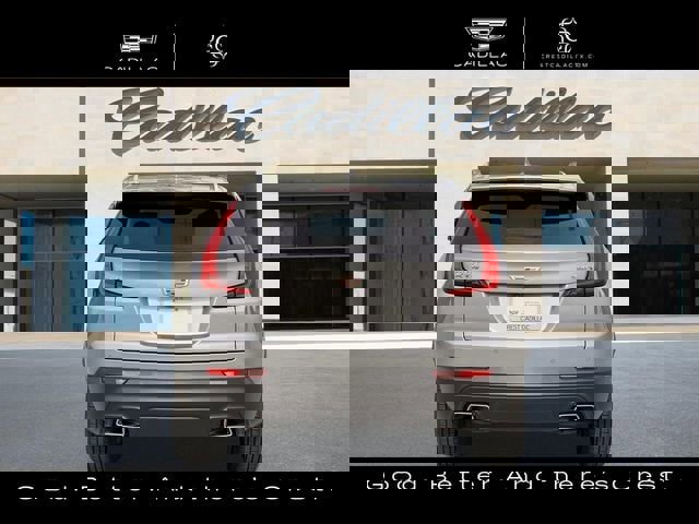 Certified 2023 Cadillac XT4 Luxury w/ Cold Weather Package FWD image 6