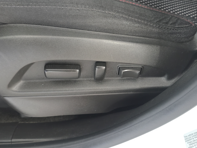 Used 2015 Chevrolet Equinox LT w/ Driver Convenience Package FWD image 13