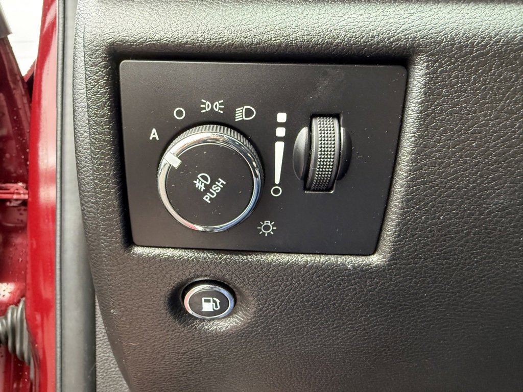 Used 2018 Jeep Grand Cherokee Overland image 30