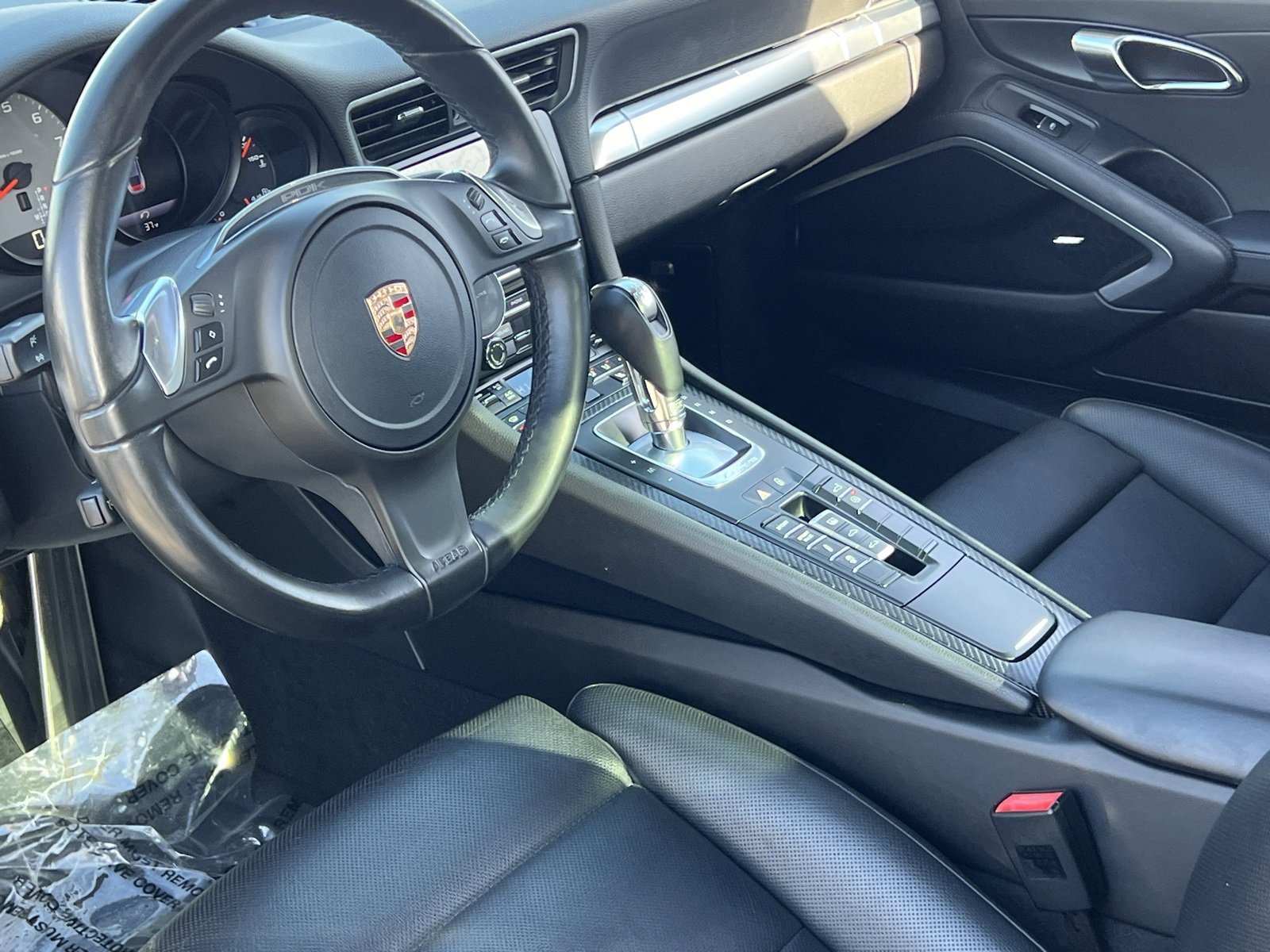 Certified 2015 Porsche 911 Carrera 4S image 4