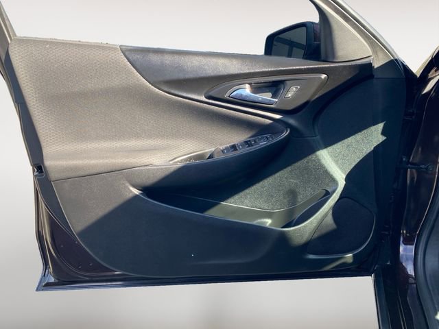 Used 2021 Chevrolet Malibu LT image 16