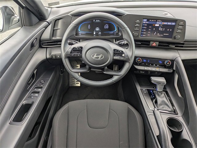 Certified 2025 Hyundai Elantra Sport image 15