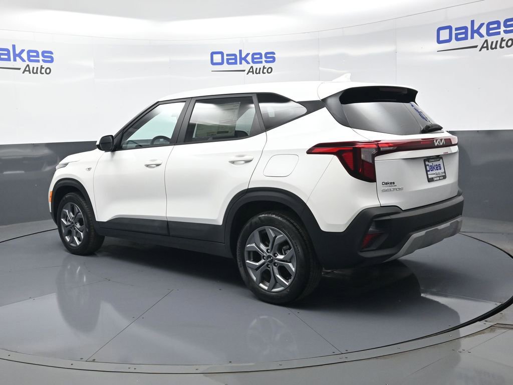 Certified 2025 Kia Seltos LX image 6