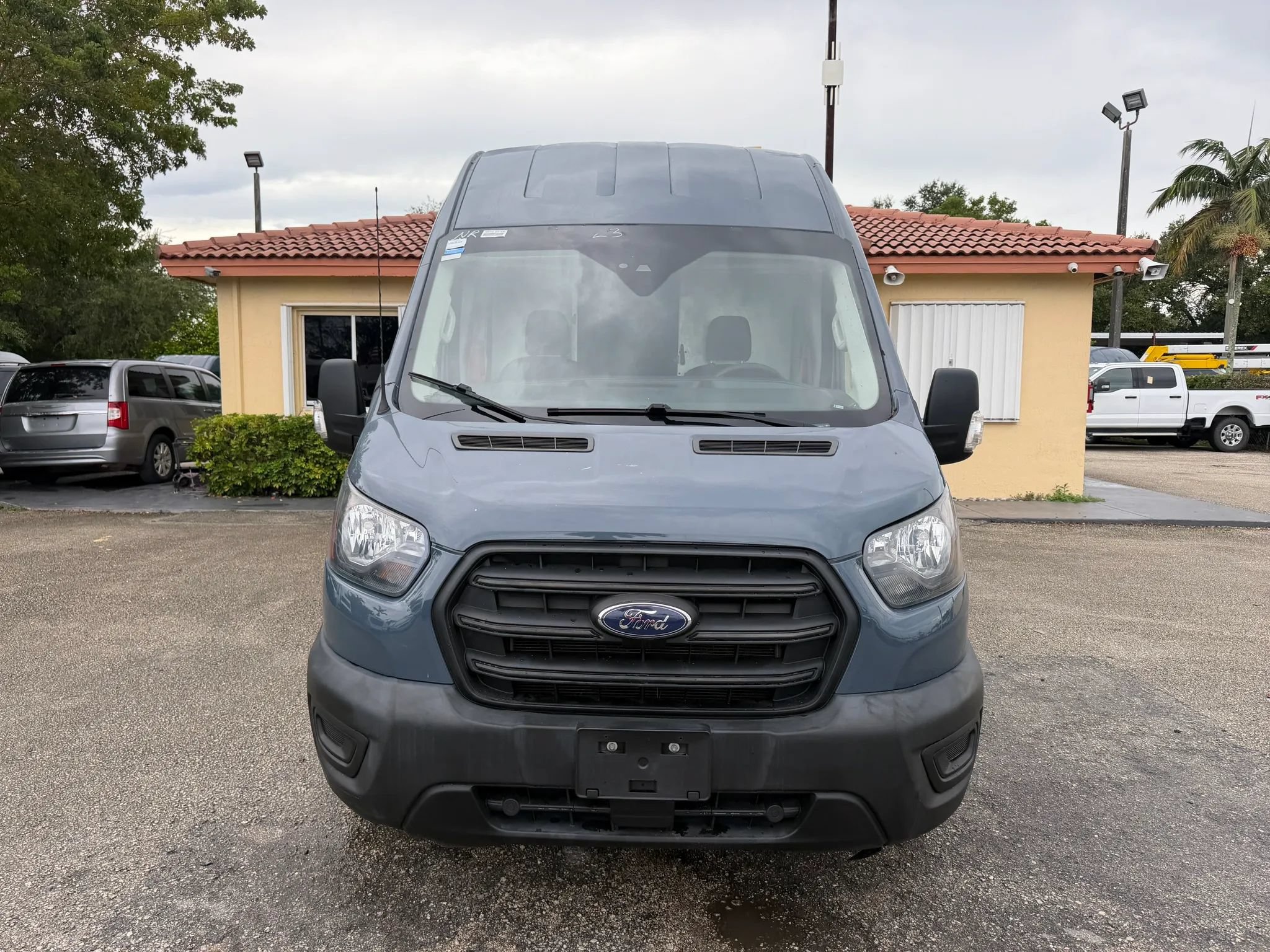 Used 2020 Ford Transit 250 148 High Roof Extended RWD image 10