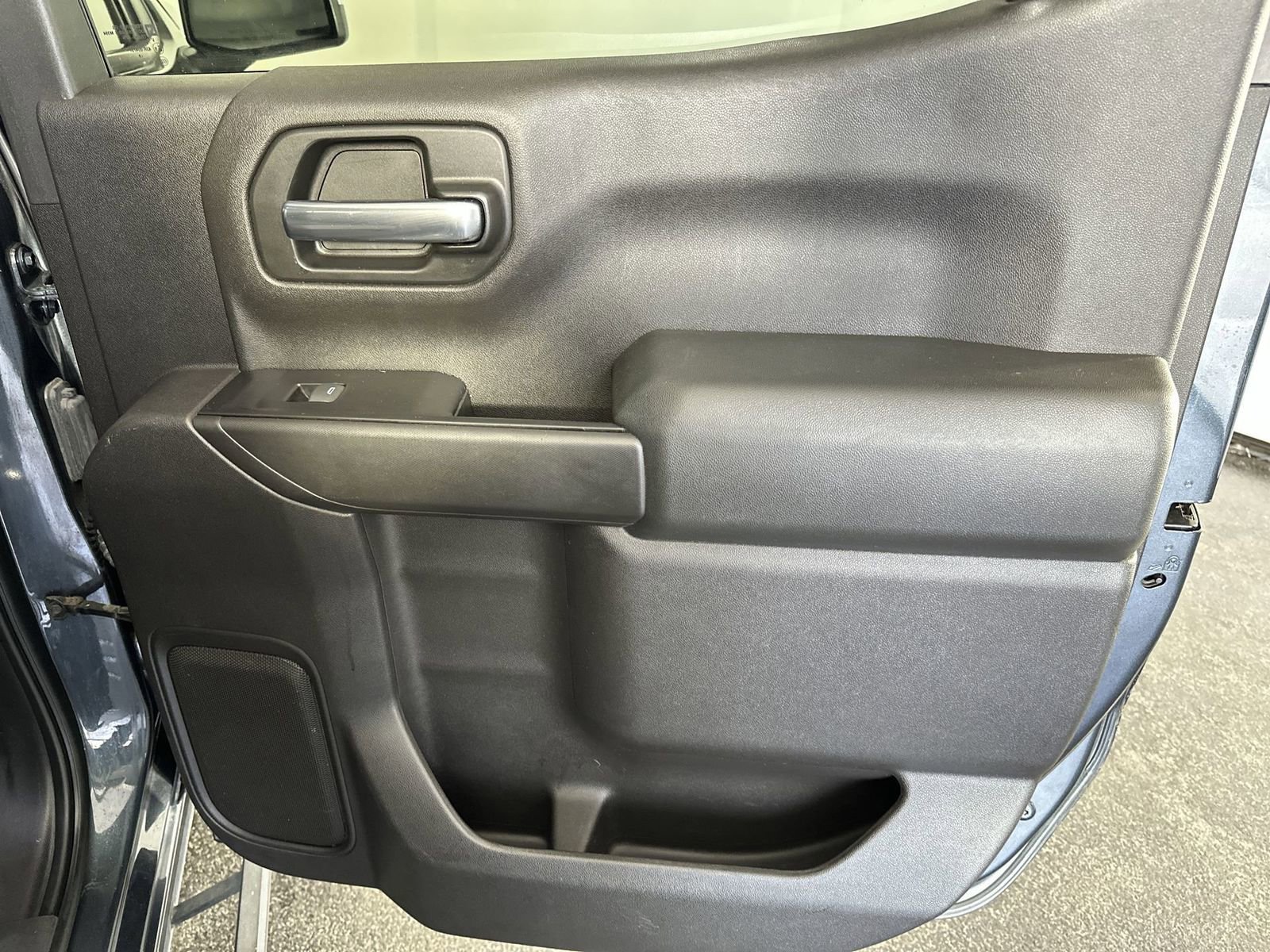 Used 2019 Chevrolet Silverado 1500 LT w/ All-Star Edition image 35