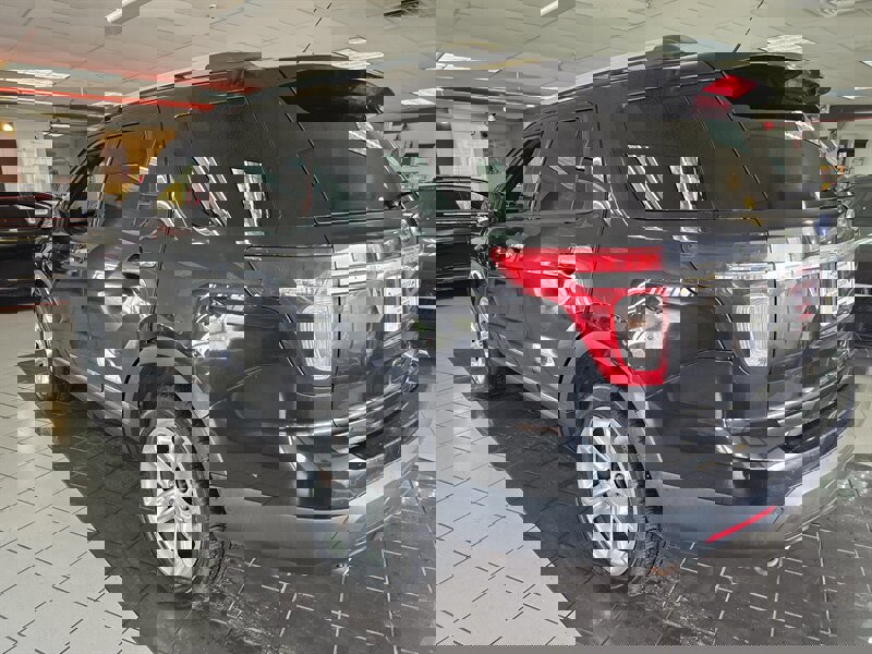 Used 2015 Ford Explorer Limited image 4