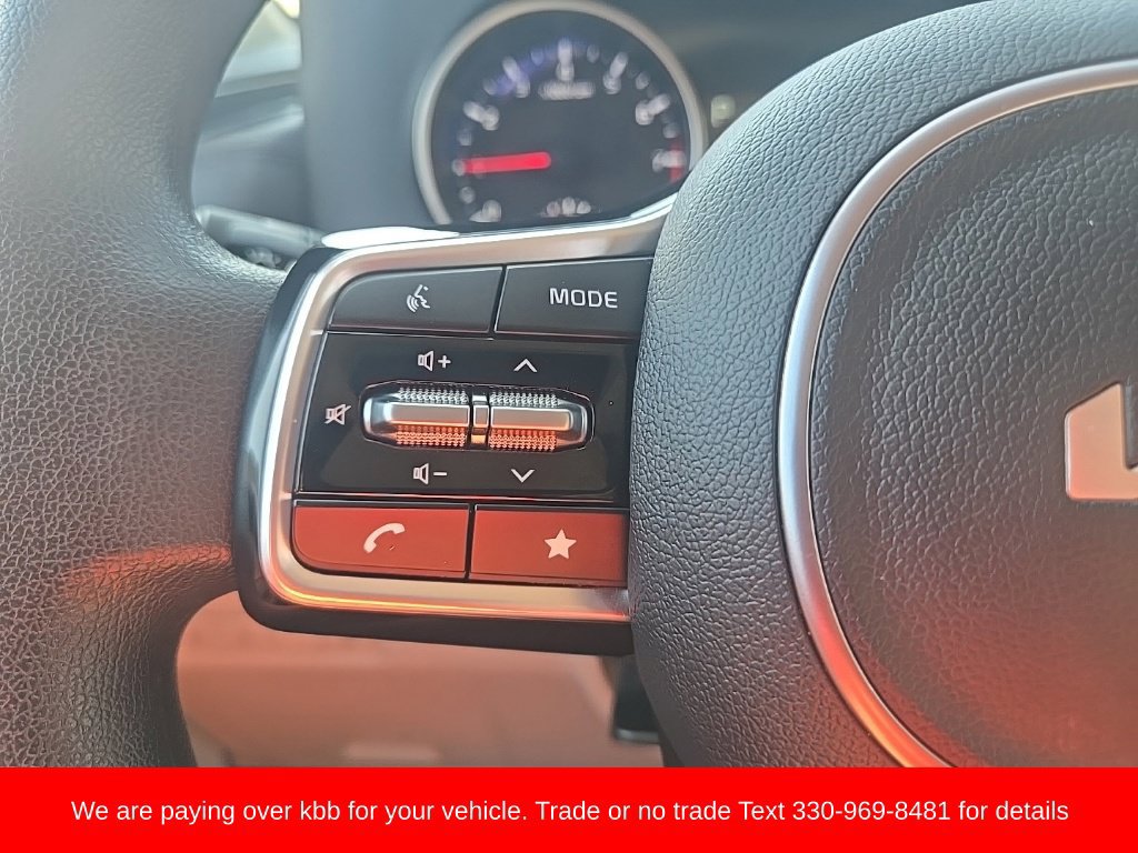 Used 2024 Kia Carnival LX FWD image 15