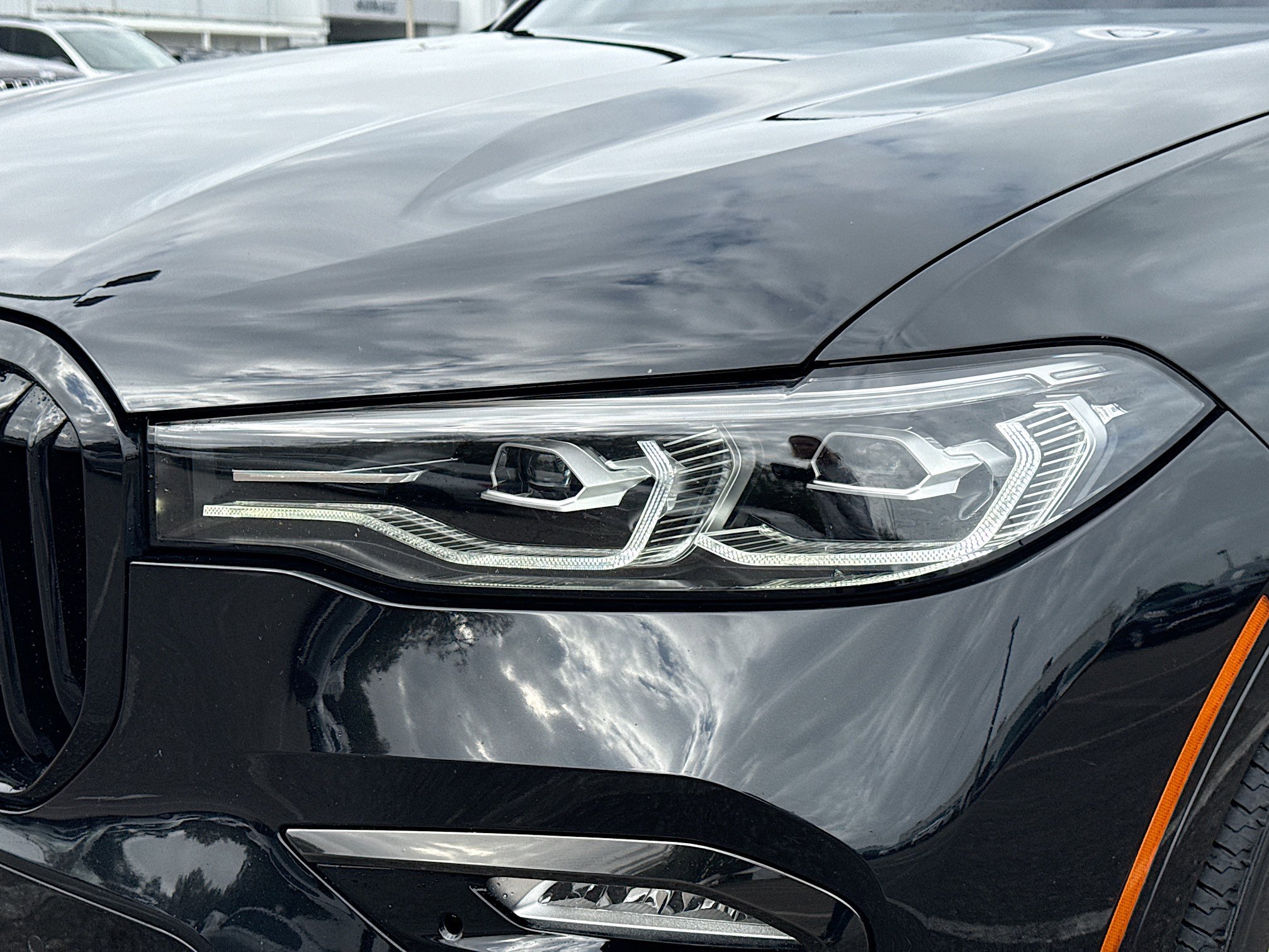 Used 2021 BMW X7 xDrive40i w/ M Sport Package image 9