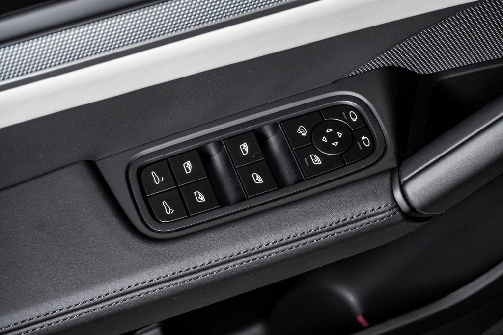 New 2026 Porsche Cayenne Coupe image 26