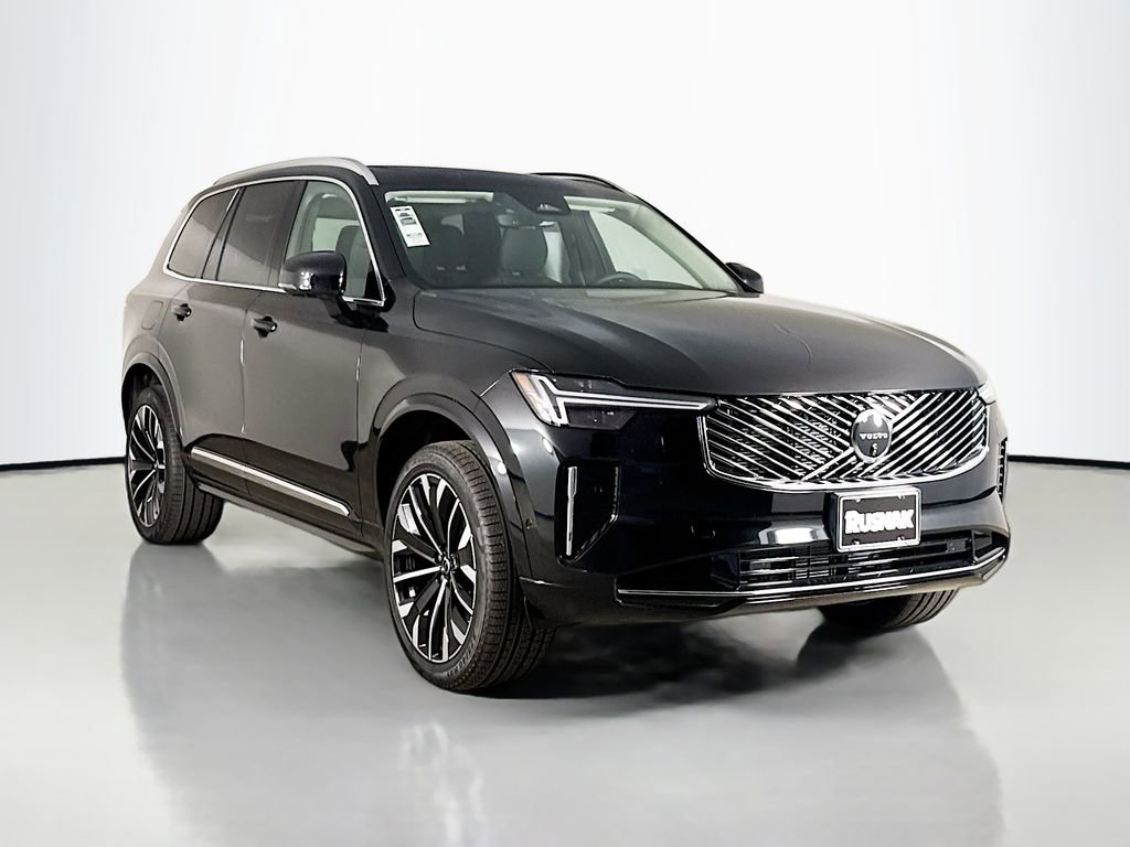 New 2026 Volvo XC90 B5 Plus w/ Protection Package image 1