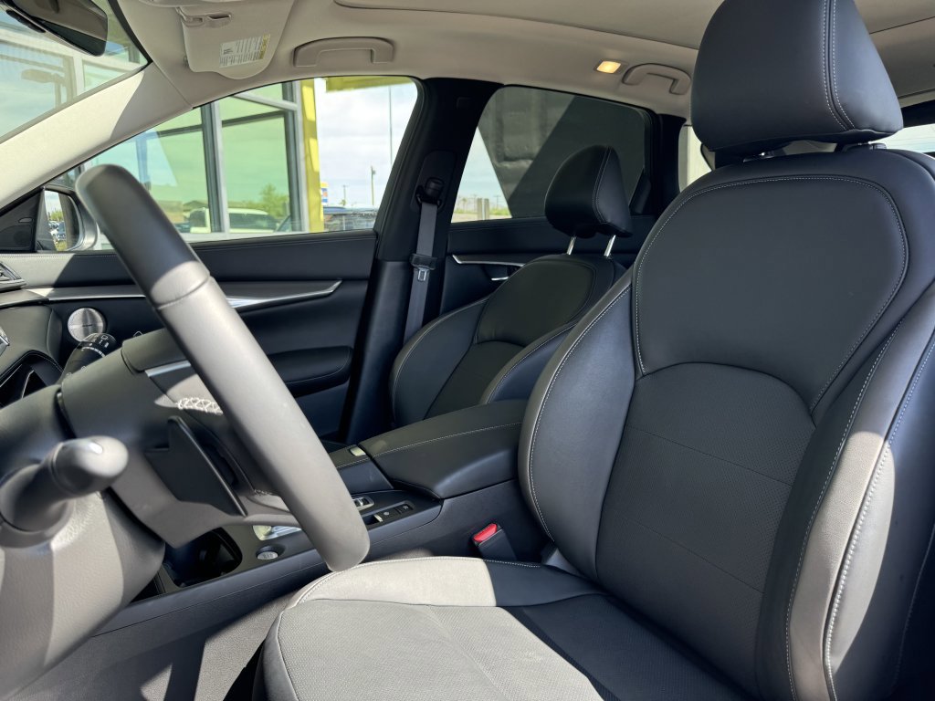 Used 2023 INFINITI QX50 Luxe image 34