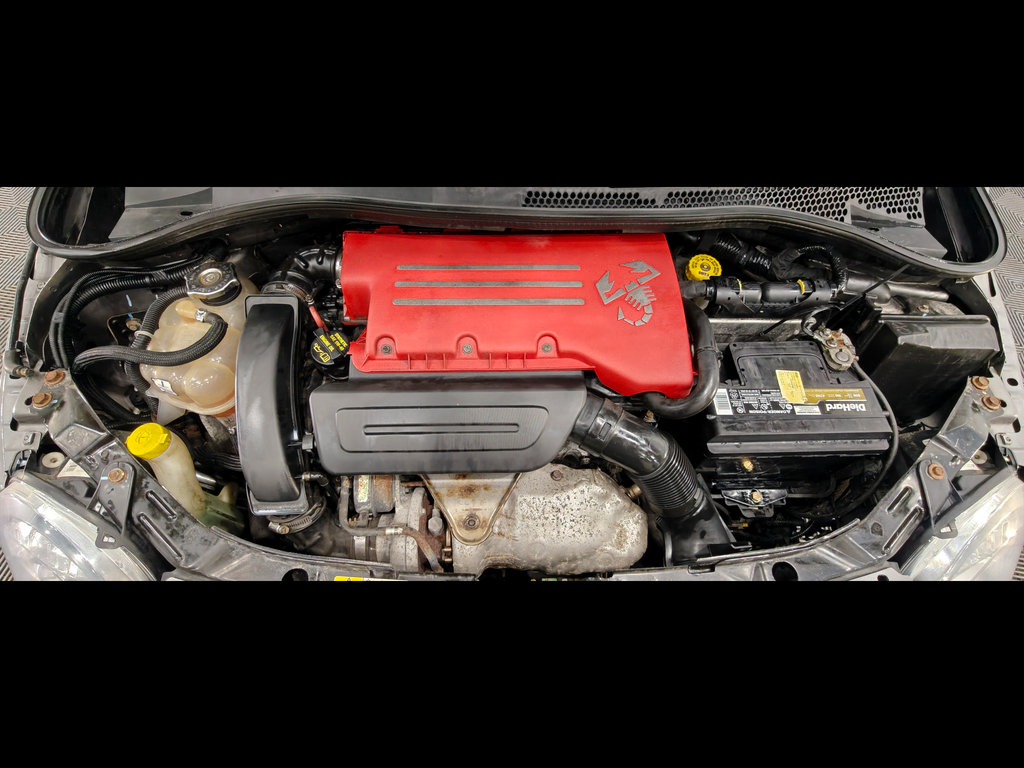 Used 2013 FIAT 500 Abarth w/ Comfort/Convenience Group FWD image 30