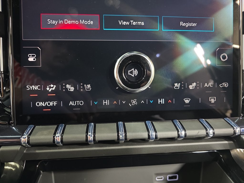 New 2026 GMC Yukon XL AT4 w/ AT4 Premium Plus Package AWD/4WD image 21