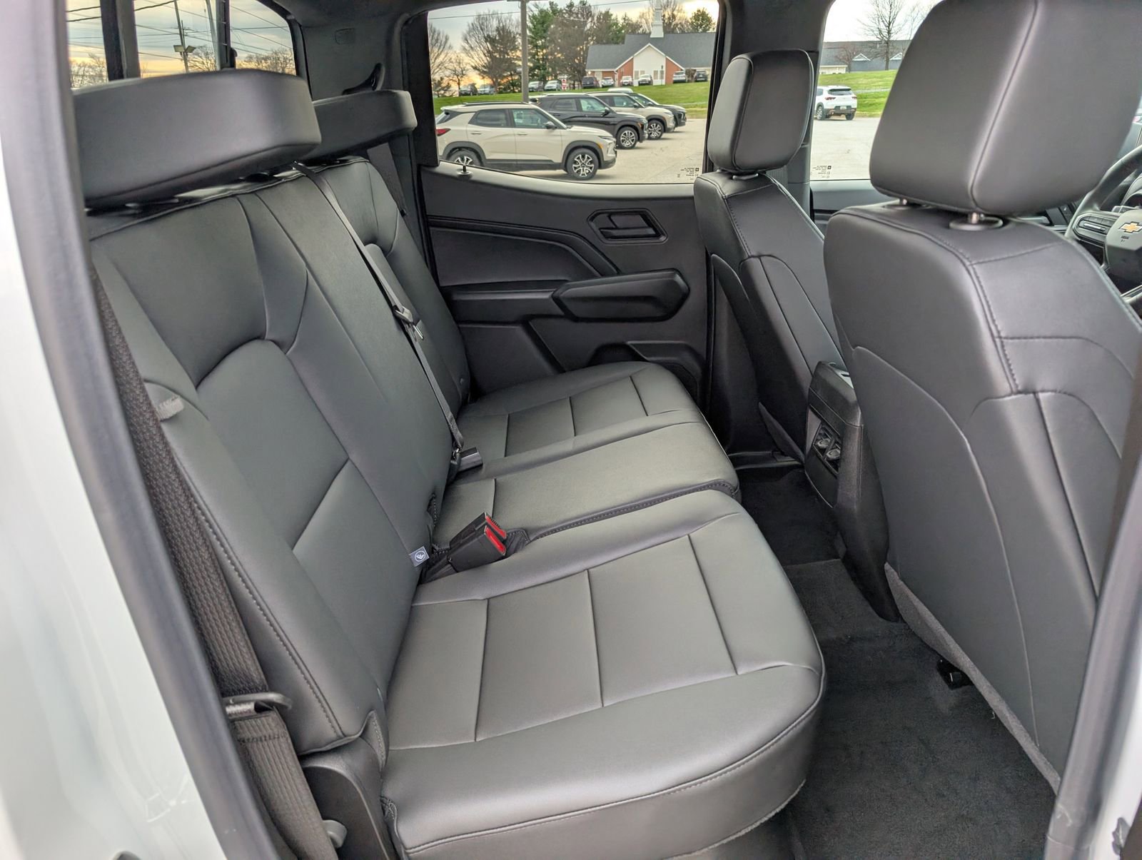 New 2026 Chevrolet Colorado W/T image 8