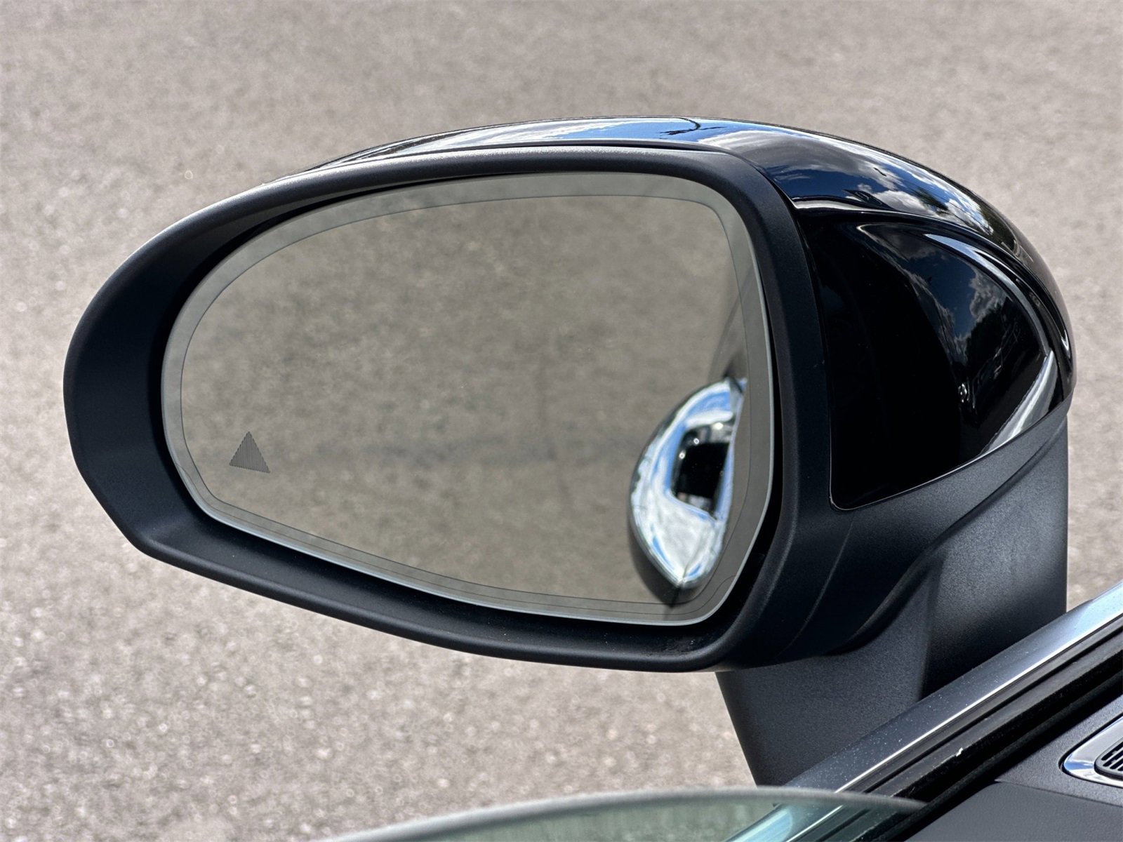 Certified 2025 Mercedes-Benz GLC 300 image 10