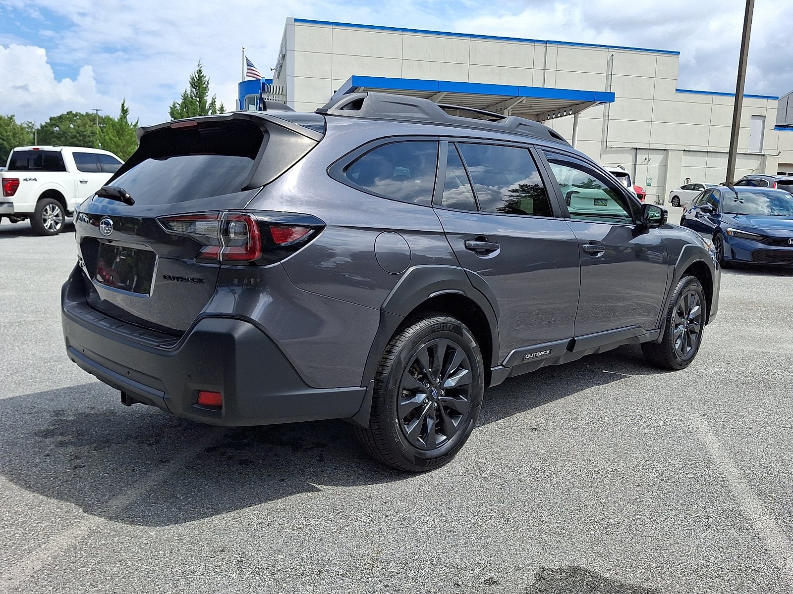 Used 2023 Subaru Outback Onyx Edition AWD/4WD image 6
