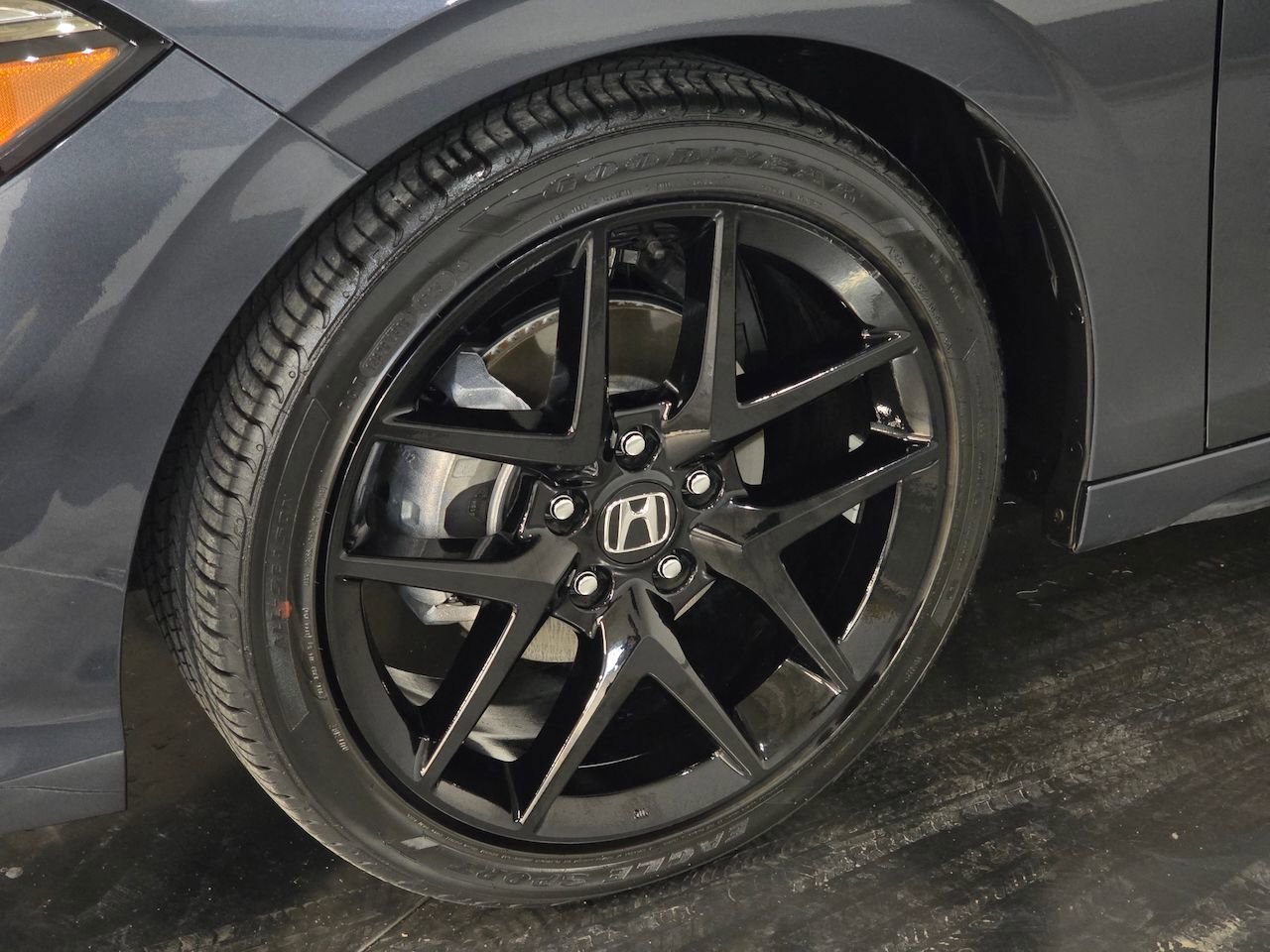 Used 2025 Honda Civic Sport image 13