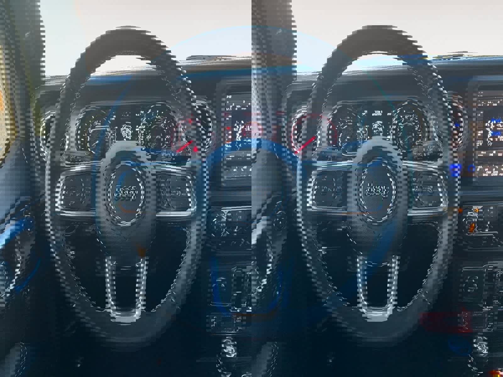 Used 2022 Jeep Wrangler Unlimited Rubicon w/ Steel Bumper Group image 14