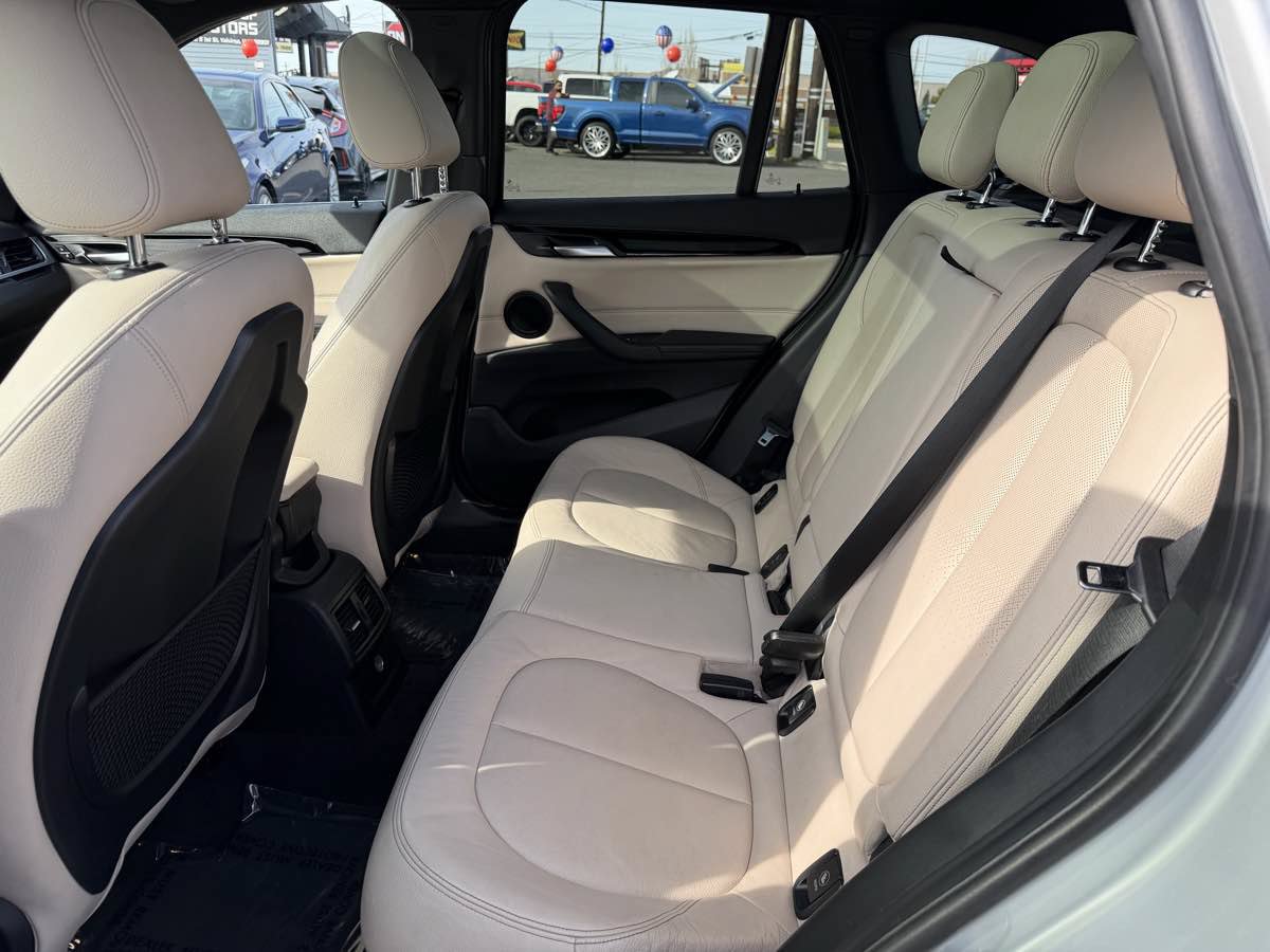 Used 2016 BMW X1 xDrive28i AWD/4WD image 11
