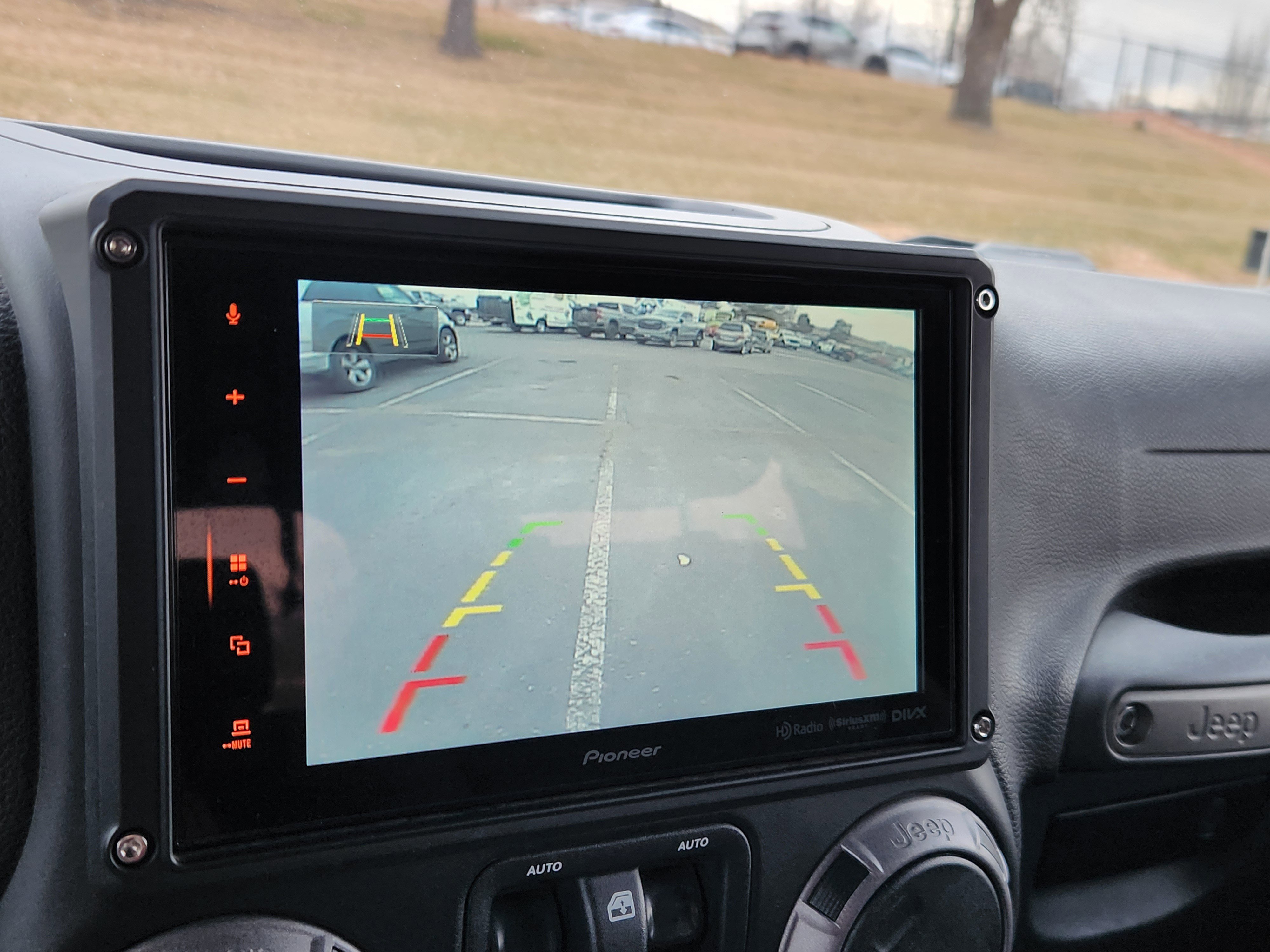 Used 2015 Jeep Wrangler Sport image 25