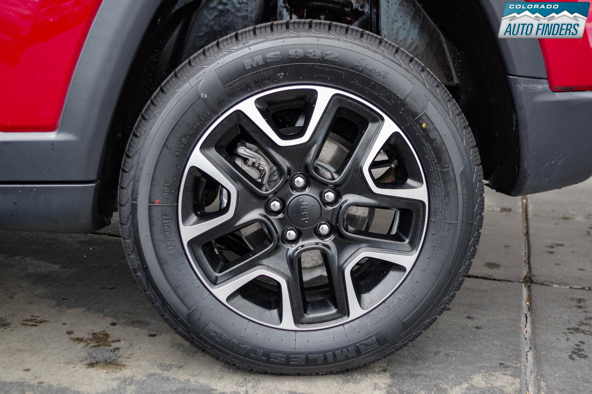 Used 2020 Jeep Compass Trailhawk AWD/4WD image 25