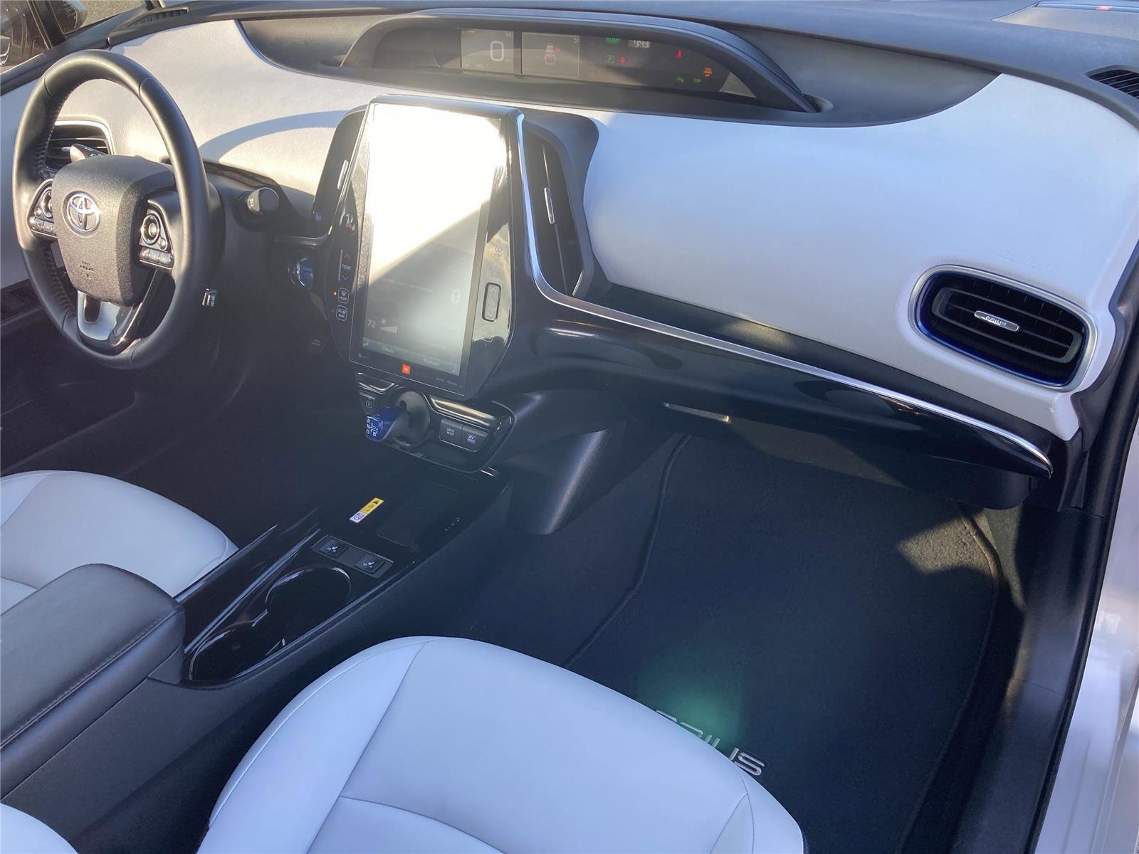 Used 2019 Toyota Prius Limited image 20