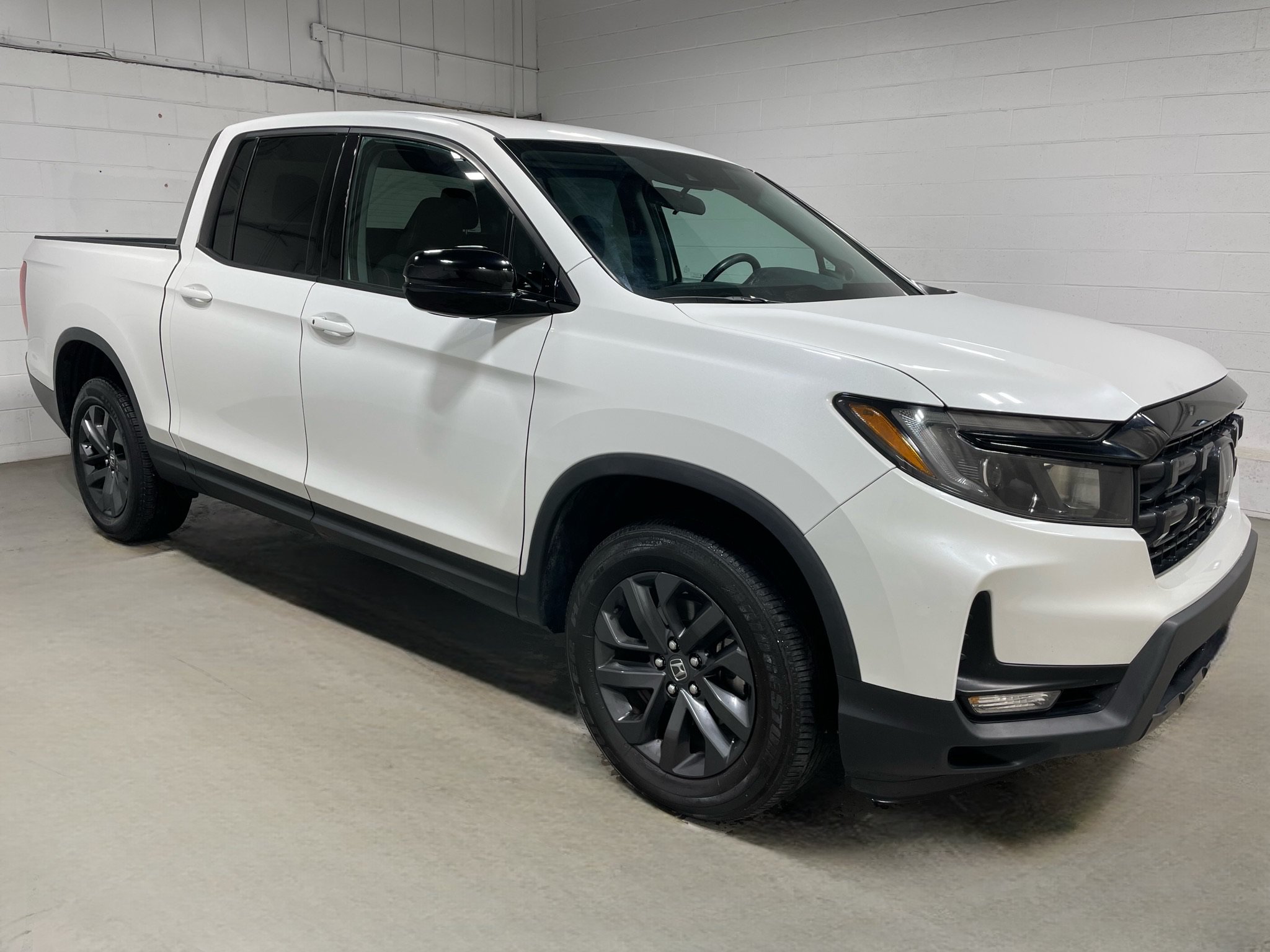 Used 2024 Honda Ridgeline Sport image 3