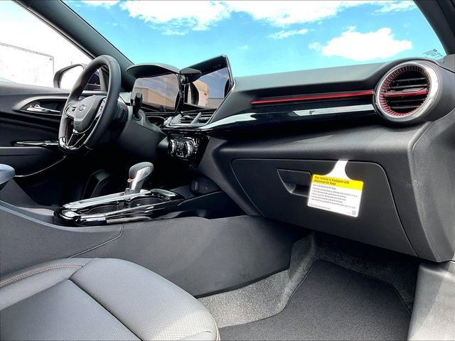 New 2026 Chevrolet Trax RS w/ Sunroof Package FWD image 9